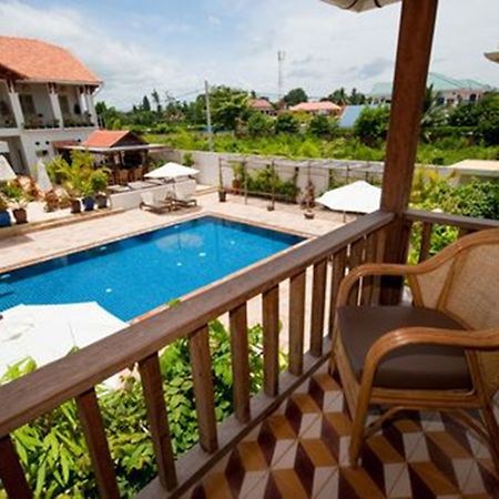 Bambu Hotel Battambang Buitenkant foto