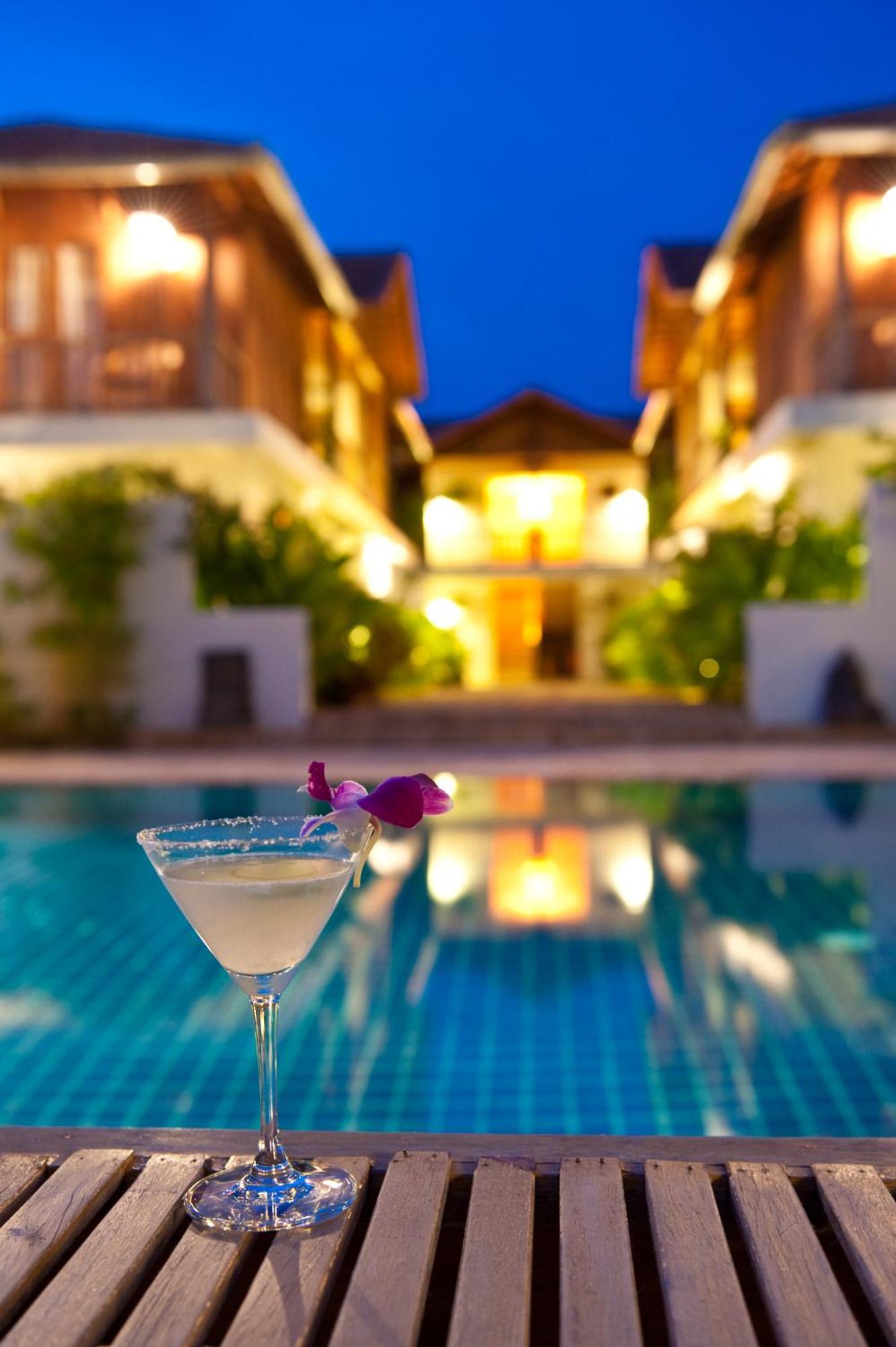 Bambu Hotel Battambang Buitenkant foto