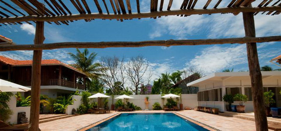 Bambu Hotel Battambang Buitenkant foto